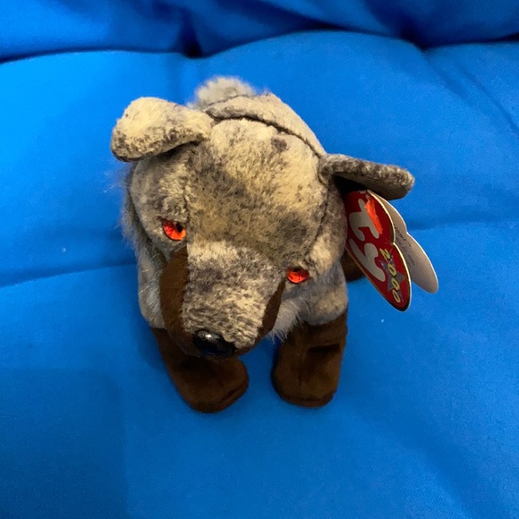 TY Beanie Baby Howl Wolf NWTS May 23, 2000 ExcellentCondition